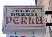 Prvým minipivovarom po odchode zo zberateľského stretnutia bola "Pivovarská reštaurácia Perla", ktorá sa nachádza na Hornej 52 v Banskej Bystrici.